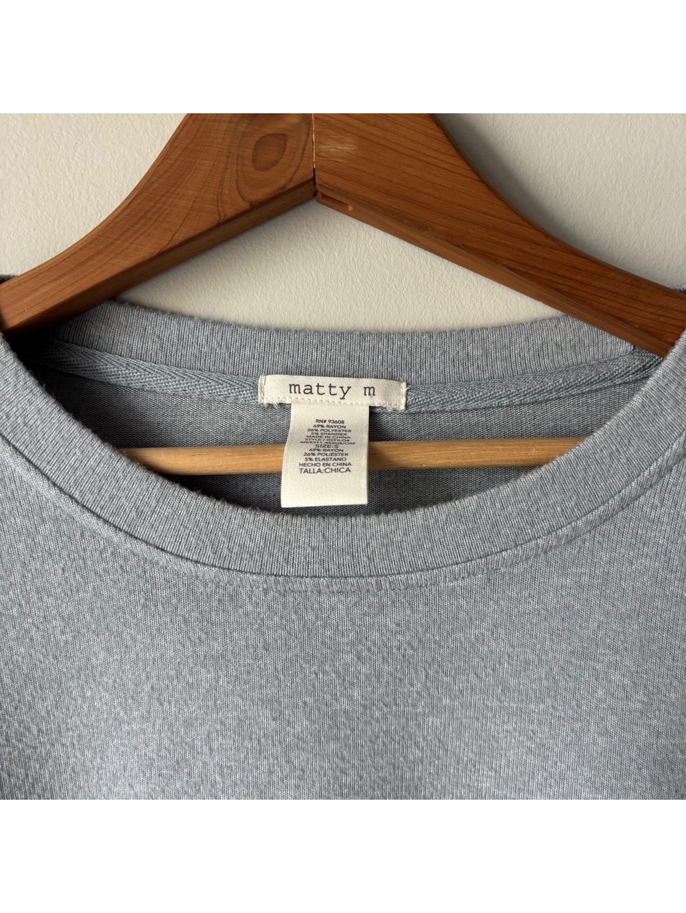 Matty M Long Sleeve Top Women's Small Gray Soft Knit Curved Hem Tunic Crew - Picture 2 of 3